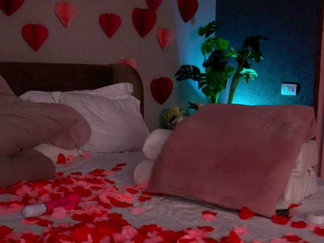 AnaisLeblanc's BongaCams show and profile