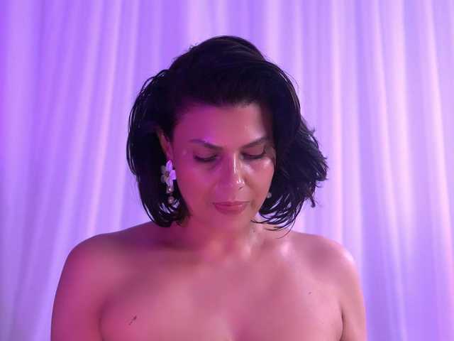 AnaisLeblanc's BongaCams show and profile