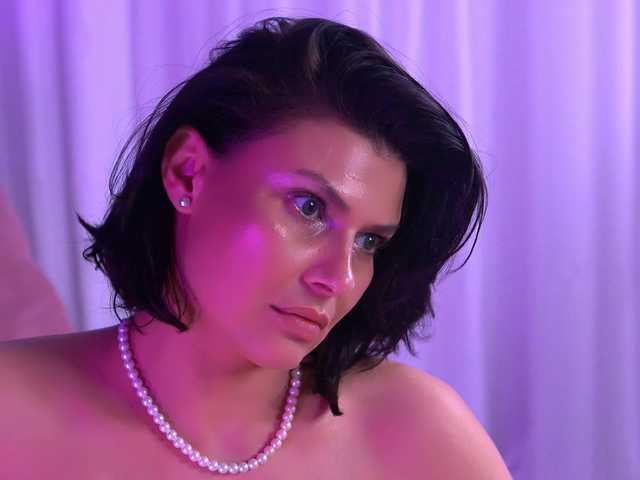 AnaisLeblanc's BongaCams show and profile