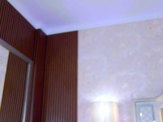 Issadorra's BongaCams profile