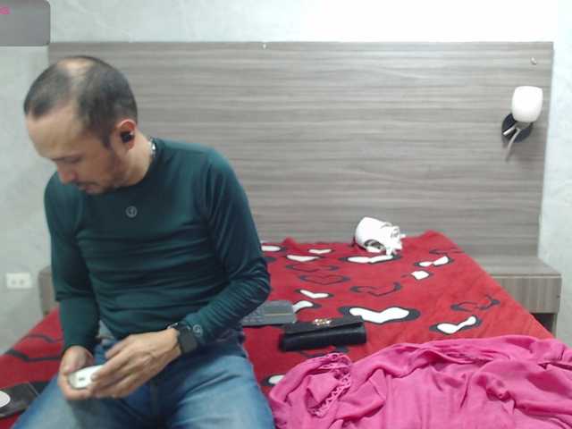 go to chat with CandyandJhon