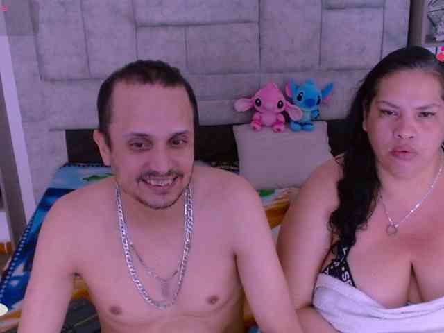 CandyandJhon webcam