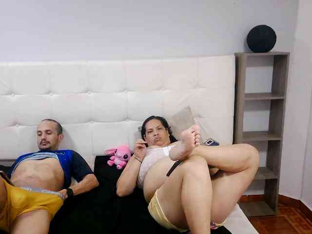CandyandJhon webcam