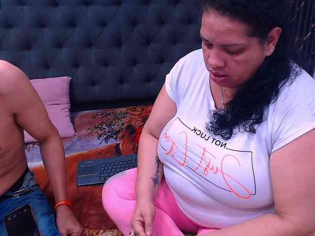 CandyandJhon webcam