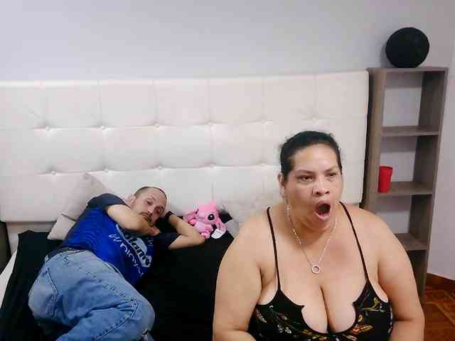 CandyandJhon webcam
