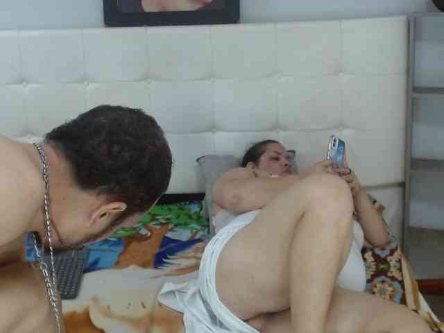 CandyandJhon webcam