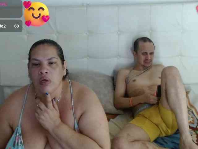 CandyandJhon webcam