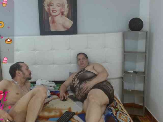 CandyandJhon webcam