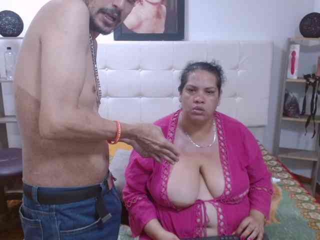 CandyandJhon webcam