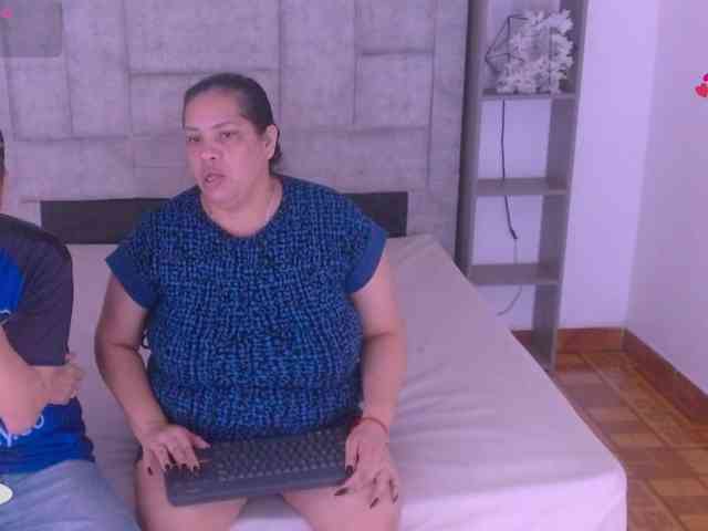 CandyandJhon Live Webcam on BongaCams