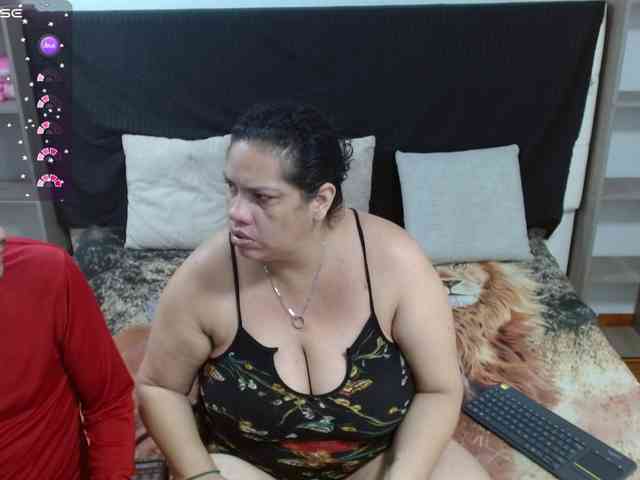 CandyandJhon webcam