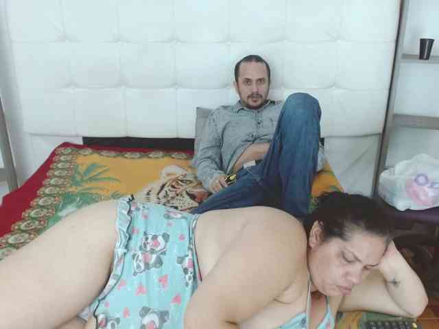 CandyandJhon webcam