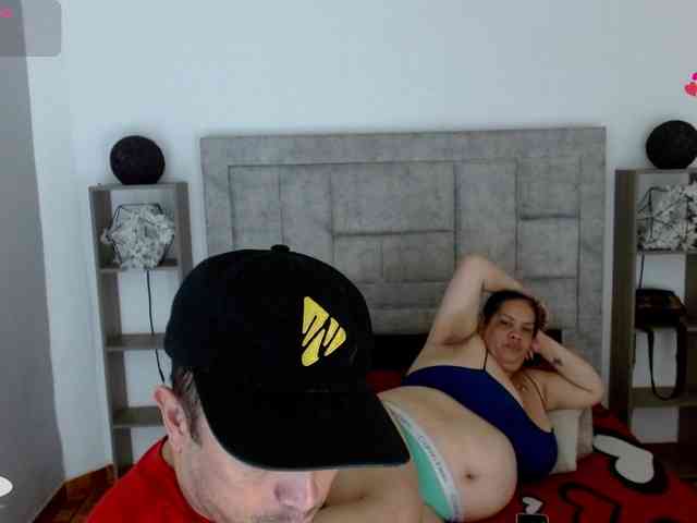 CandyandJhon webcam