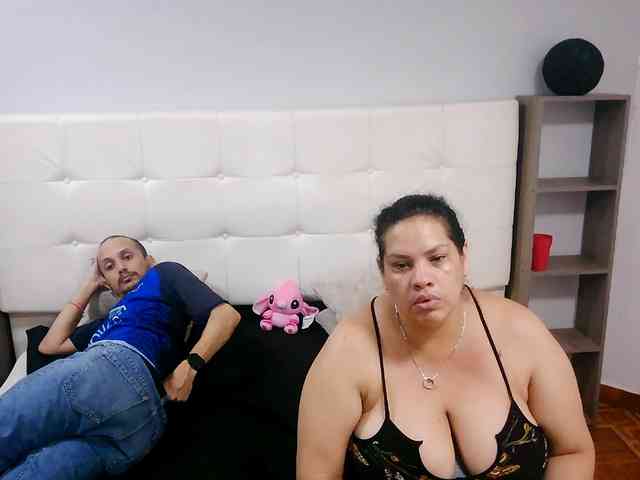 CandyandJhon webcam