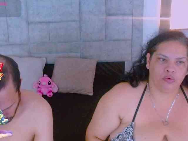 CandyandJhon webcam