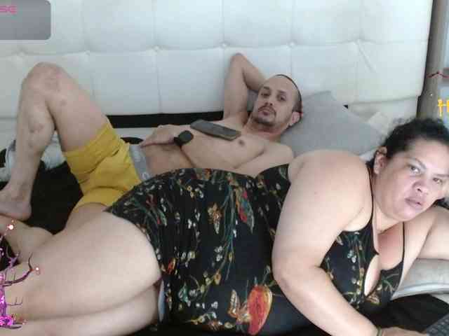 CandyandJhon webcam