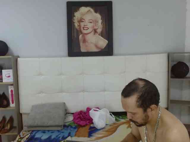CandyandJhon webcam