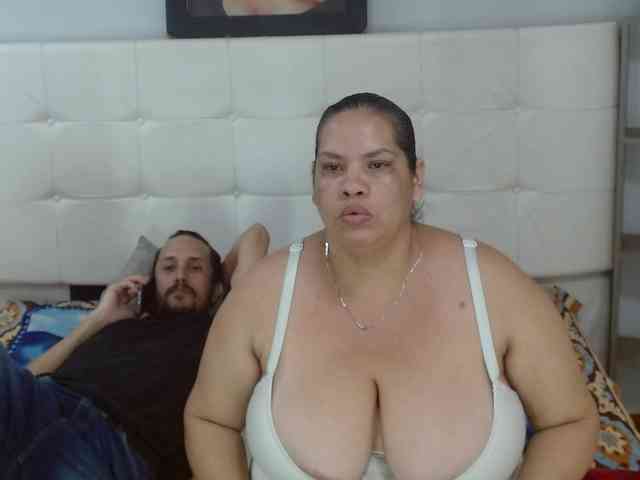 CandyandJhon webcam