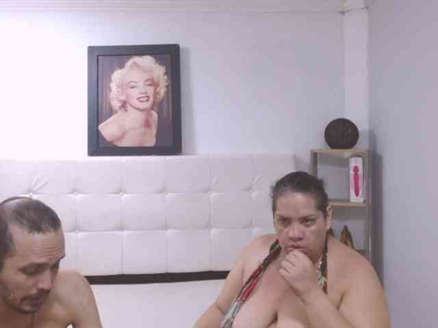 CandyandJhon webcam