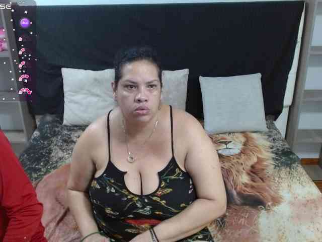 CandyandJhon webcam