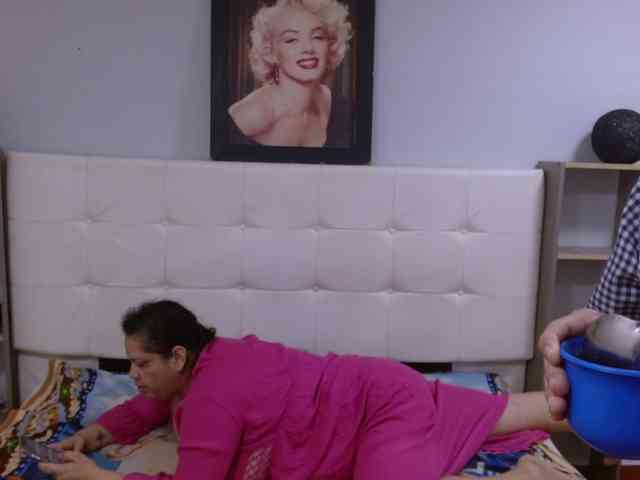 CandyandJhon webcam