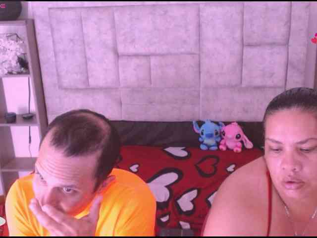 CandyandJhon webcam