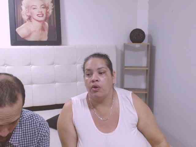 CandyandJhon webcam