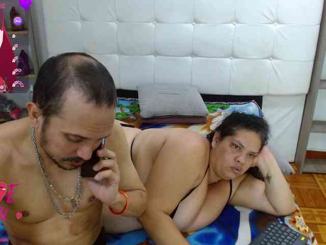 CandyandJhon webcam