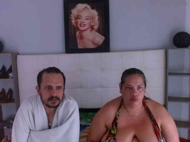 CandyandJhon webcam