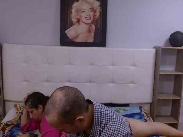 CandyandJhon webcam