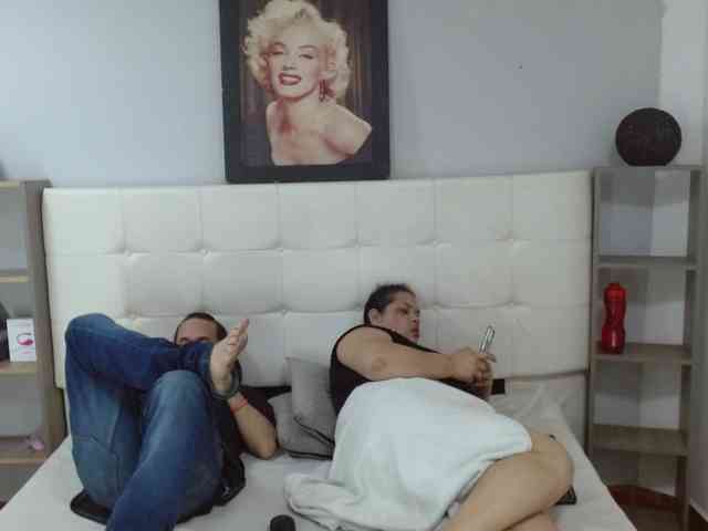 CandyandJhon webcam