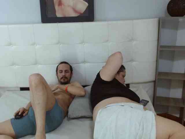 CandyandJhon webcam