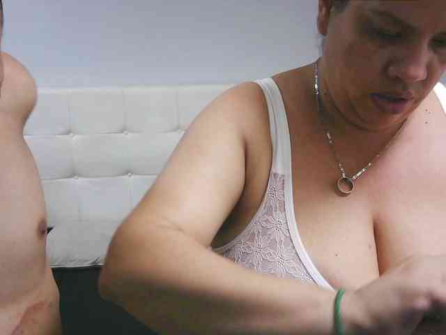 CandyandJhon webcam
