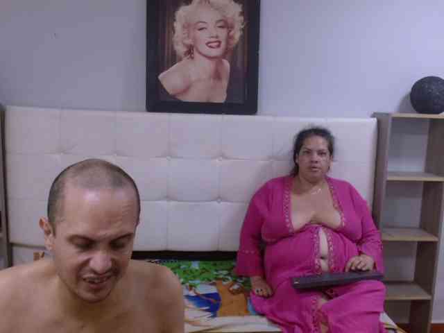 CandyandJhon webcam