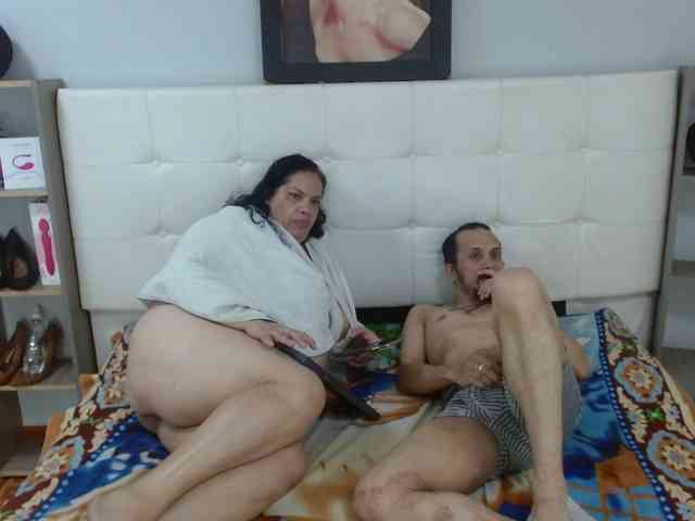 CandyandJhon webcam