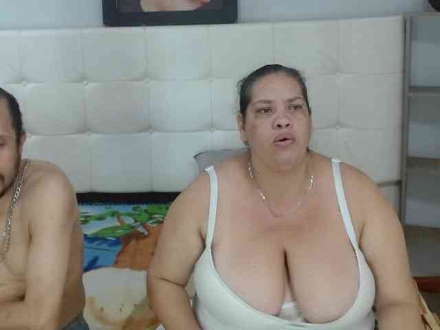 CandyandJhon webcam
