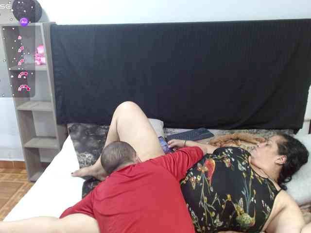 CandyandJhon webcam