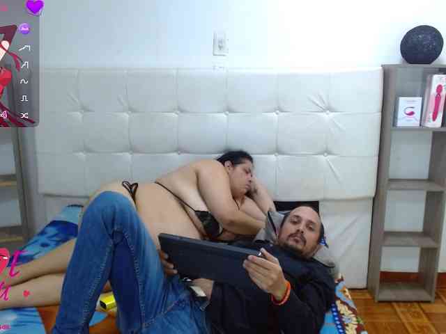 CandyandJhon webcam