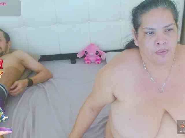 CandyandJhon webcam