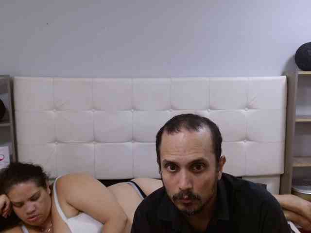CandyandJhon webcam