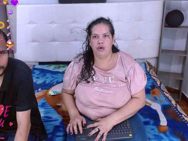 CandyandJhon webcam