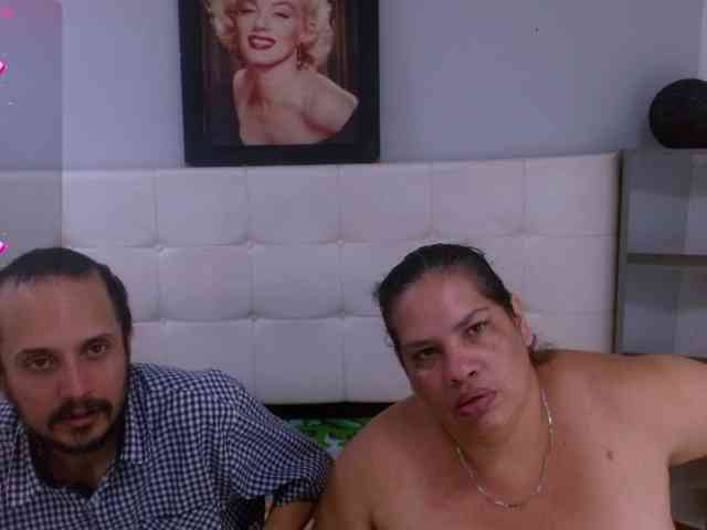 CandyandJhon webcam