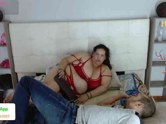 CandyandJhon webcam