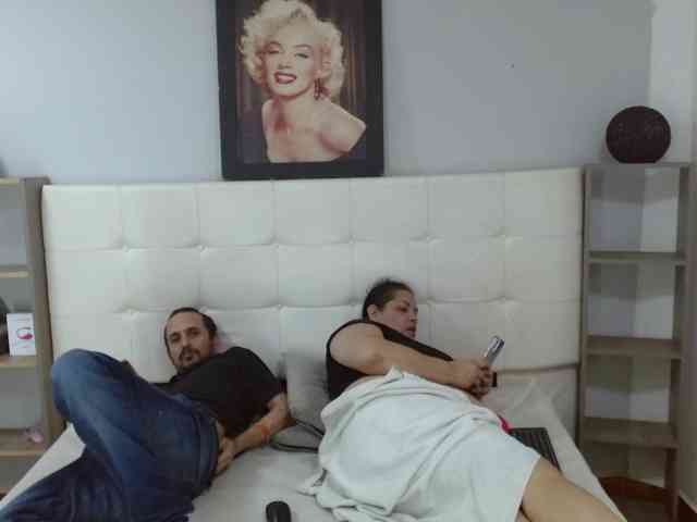 CandyandJhon Live Webcam on BongaCams