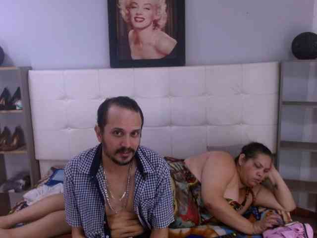 CandyandJhon webcam