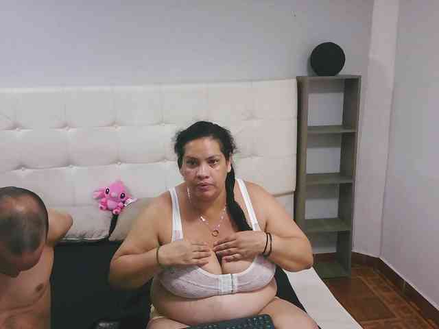 CandyandJhon webcam