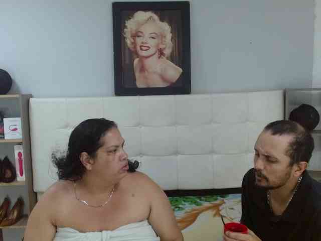 CandyandJhon webcam