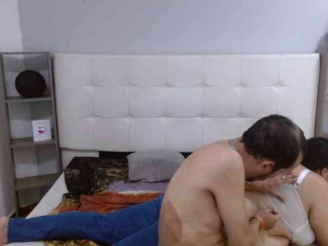 live porn cam CandyandJhon