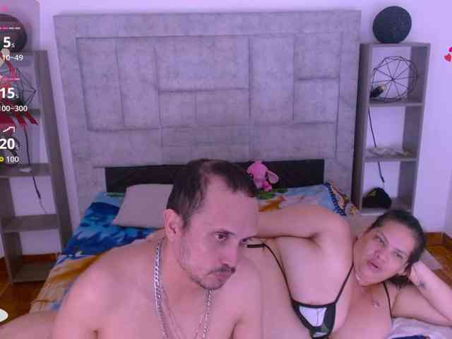 CandyandJhon webcam