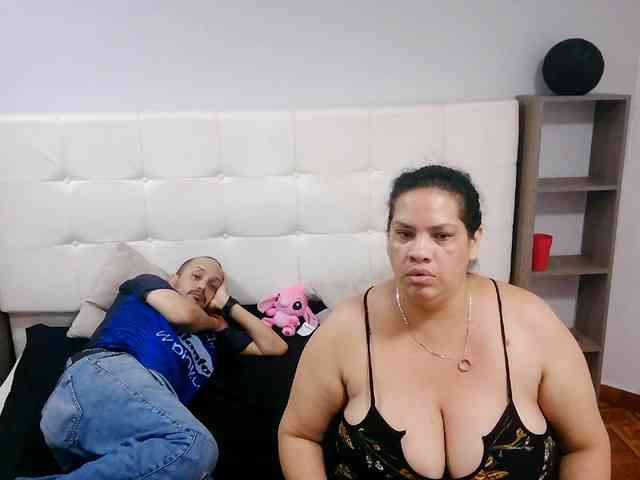 CandyandJhon webcam